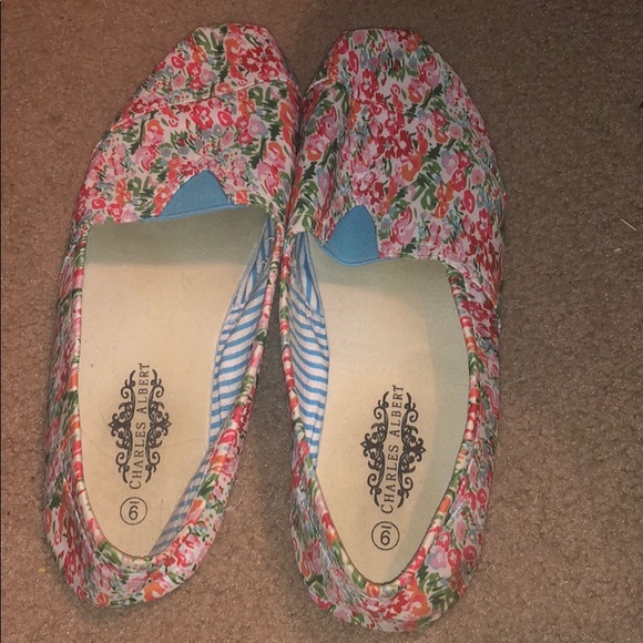 Charles Albert size 9 floral print slip on shoes - Picture 4 of 8